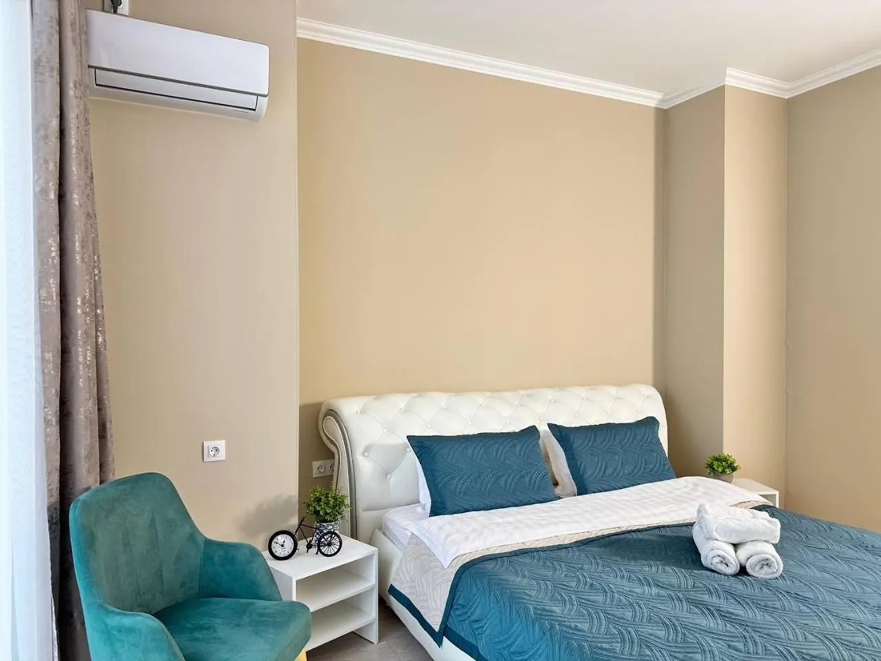 2 Room Apartment 4 You, Flat 105 Almaty
